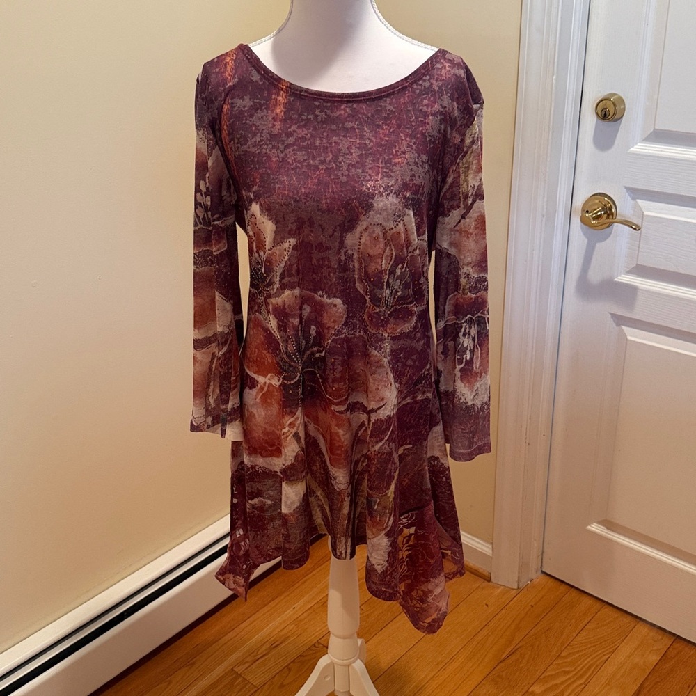 Talk of the Walk Artistic Floral Asymmetrical Tunic